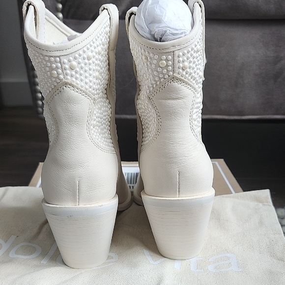 Dolce Vita Nashe Boots - Picture 4 of 4